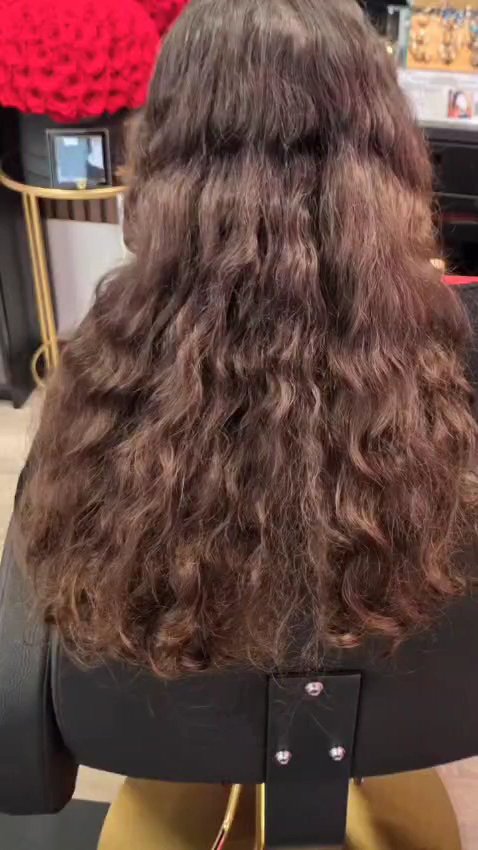 Color service in a beauty salon